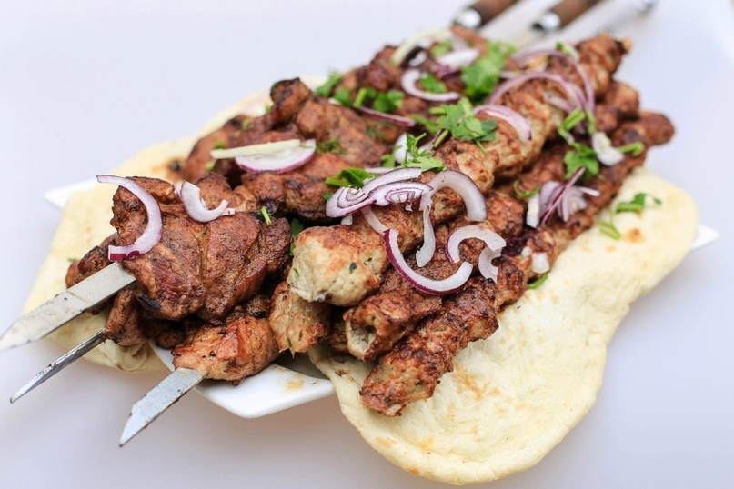 Шашлык бараний в лаваше Шашлык бараний в лаваше