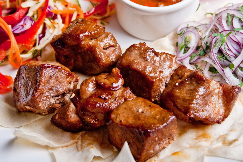 Свиной шашлык (Шея) 250г Свиной шашлык (Шея) 250г