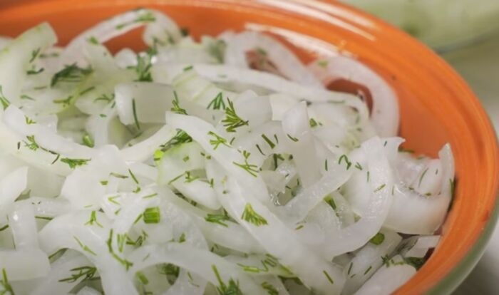 Маринованный лук 100г Маринованный лук 100г